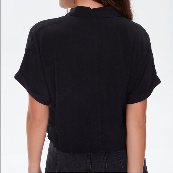 Black Short Sleeve Button-Up Cropped Blouse - Size Small - Picture 5 of 5